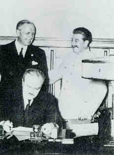 Ribbentrop & Stalin